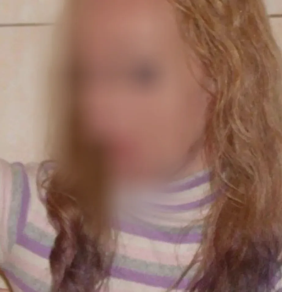 Eva, 24 años