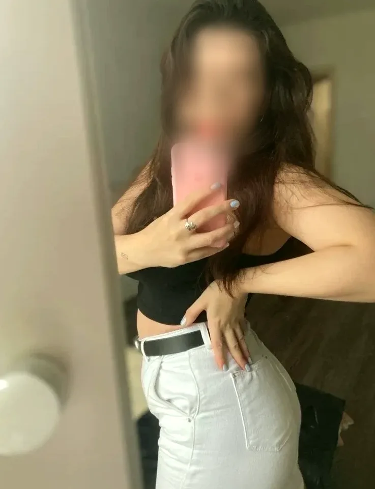 Salma, 23 años